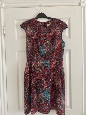 Cap-Sleeve Paisley Print Dress in Red and Teal